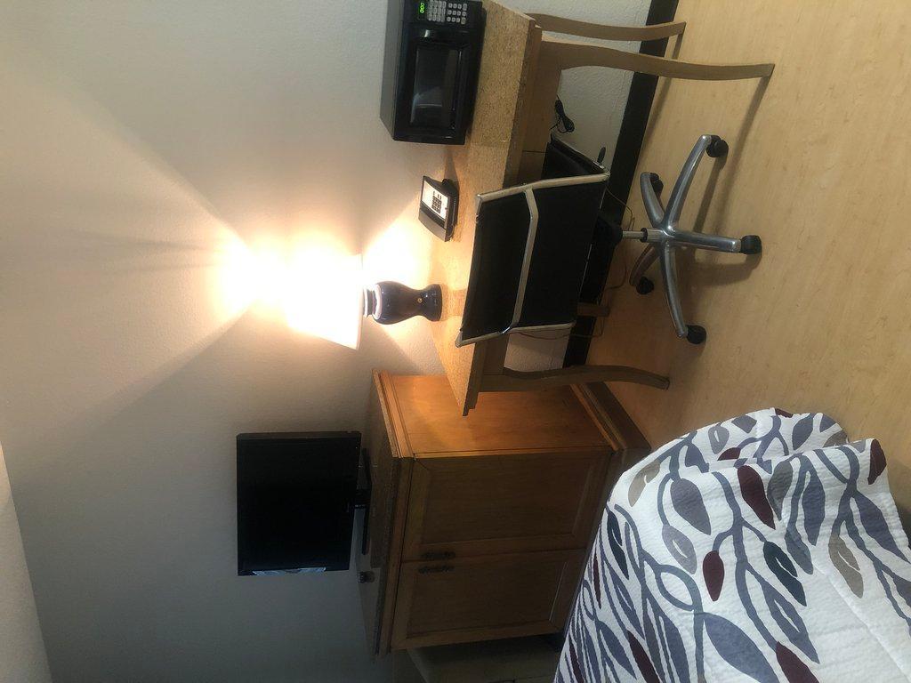 Red Roof Inn ลอว์เรนซ์เบิร์ก ภายนอก รูปภาพ