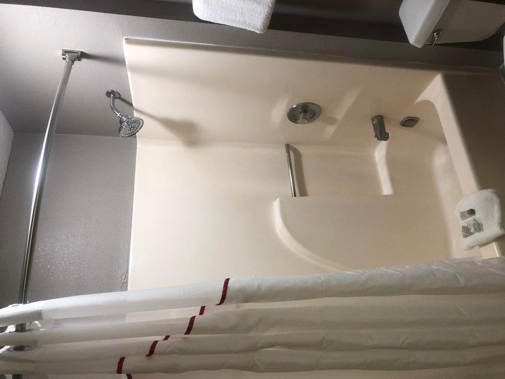 Red Roof Inn ลอว์เรนซ์เบิร์ก ภายนอก รูปภาพ